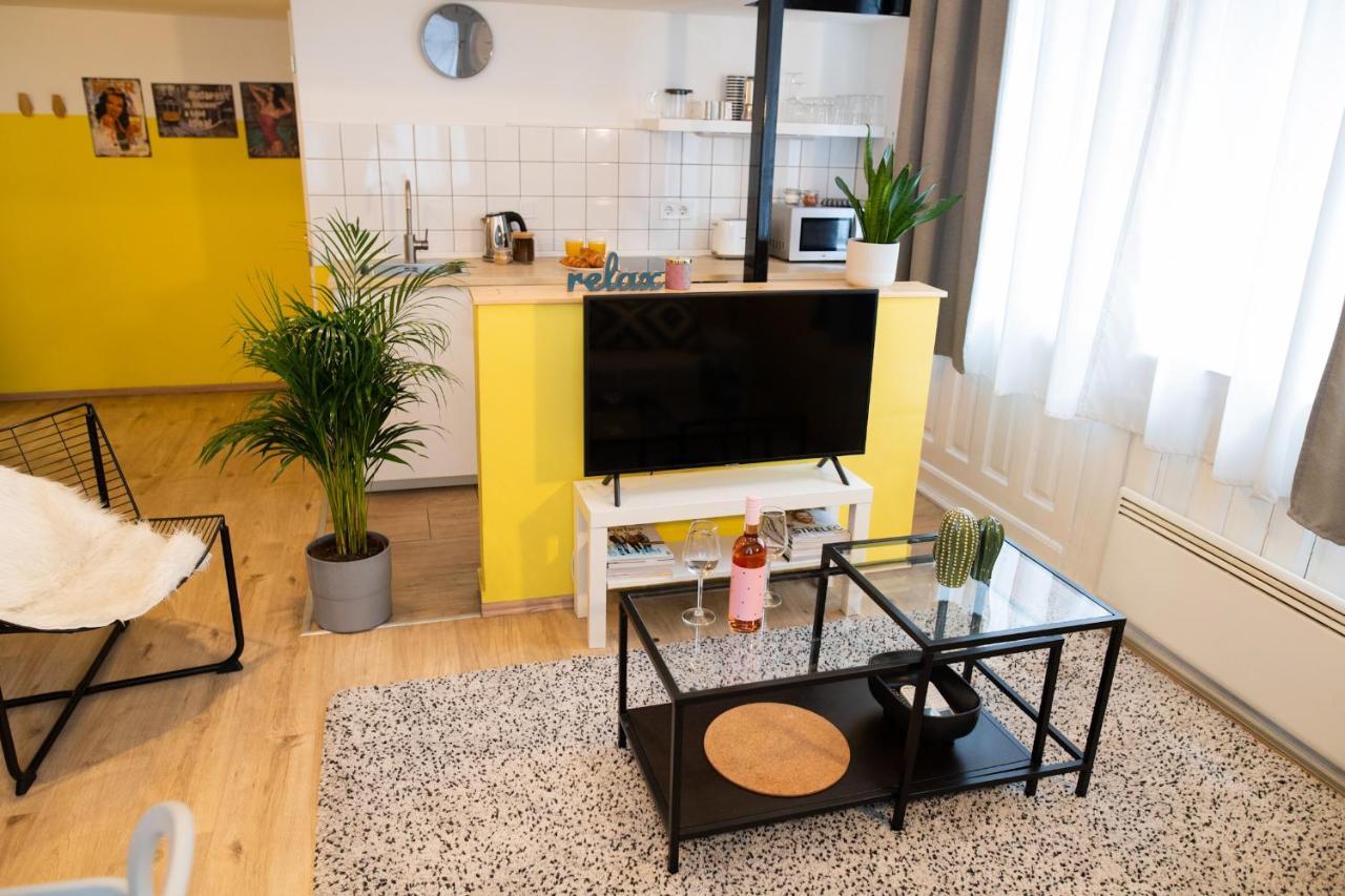 Charming Studio In The Heart Of The Jewish Quarter W41 Yellow Appartement Boedapest Buitenkant foto